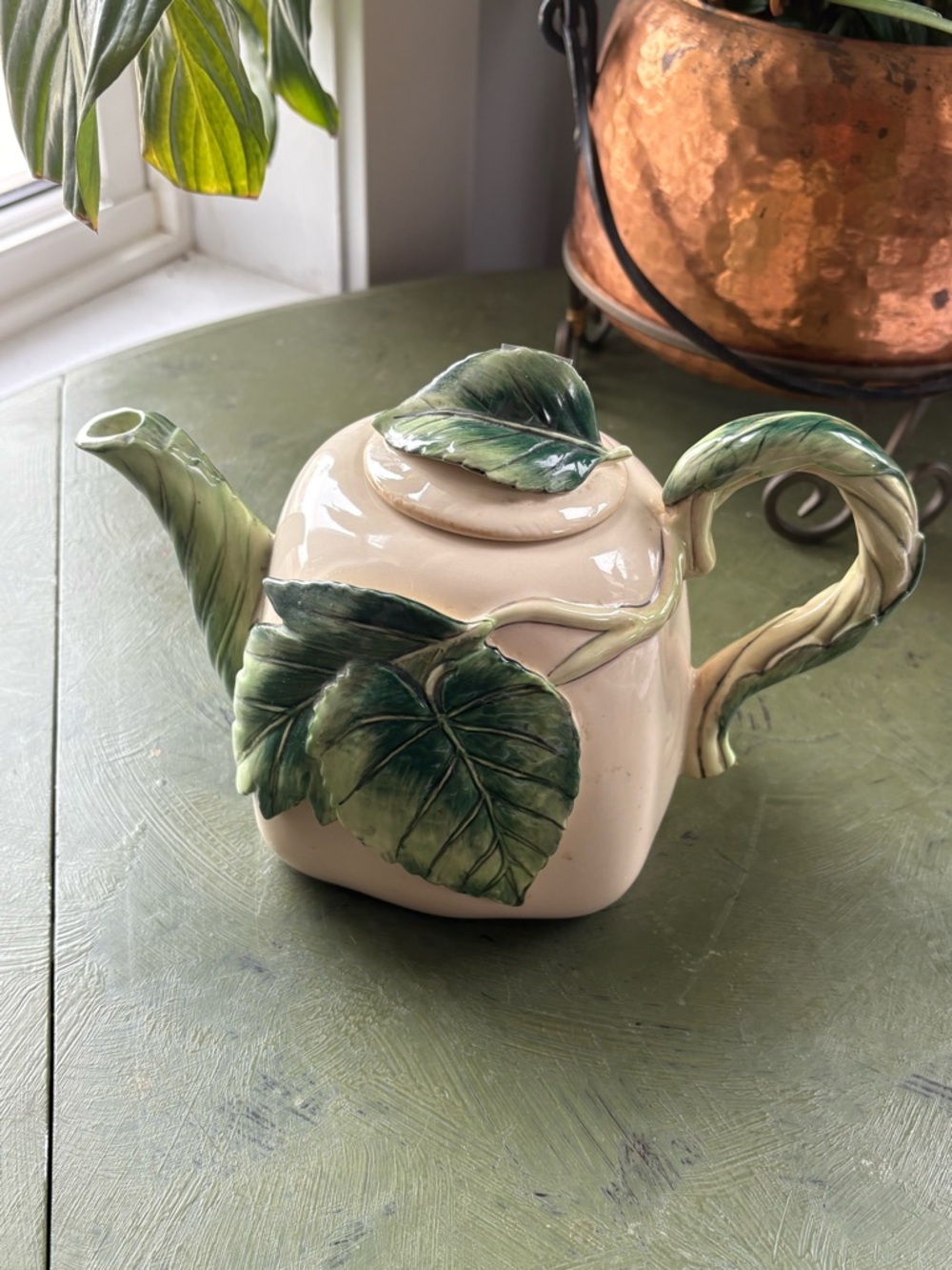 Fitz and Floyd Manhattan Garden Ceramic Teapot